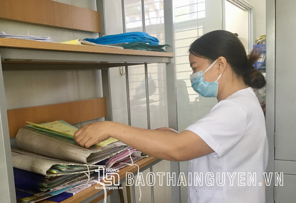  Trung tâm Y tế thành phố Thái Nguyên đang quản lý, điều trị ngoại trú cho trên 110 bệnh nhân mắc lao, trong đó phần lớn là mắc lao phổi, có tiền sử hút thuốc lá lâu năm.