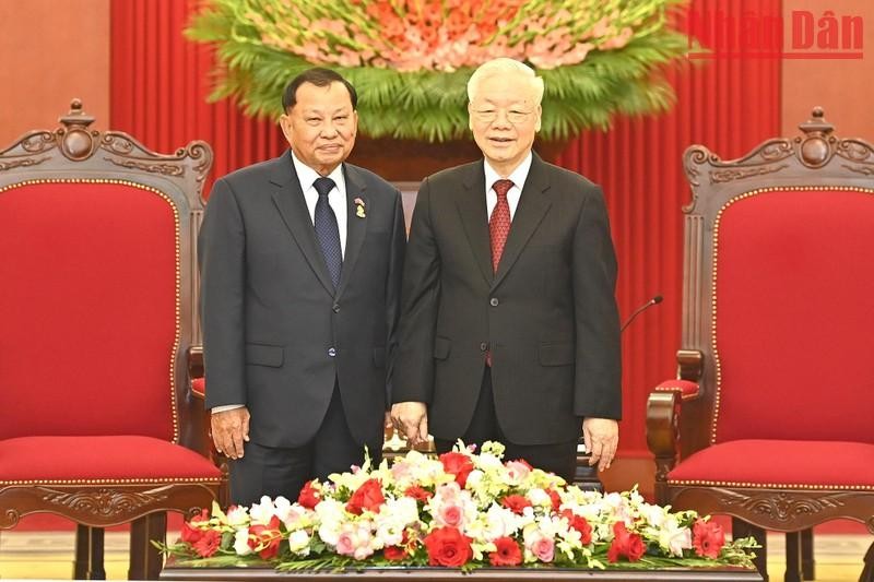  Tổng Bí thư Nguyễn Phú Trọng và Chủ tịch Thượng viện Vương quốc Campuchia Samdech Say Chhum.