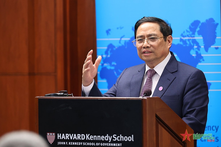  Thủ tướng Chính phủ Phạm Minh Chính phát biểu tại Đại học Harvard.