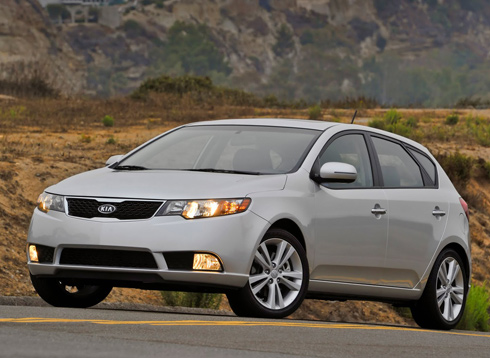 Kia Forte 5 cửa sẽ lagrave; đối thủ của Hyundai i30, Mazda3 hatchback, Ford Focus 5 cửa.