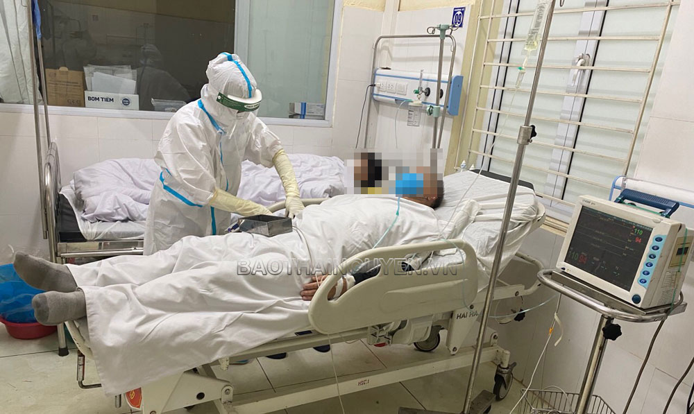  Điều trị cho F0 tại Bệnh viện Điều trị COVID-19 số 3 (Bệnh viện Gang thép).