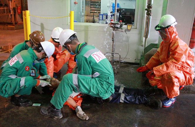  Tình huống giả định, tiếp cận và ứng cứu nạn nhân trong diễn tập.