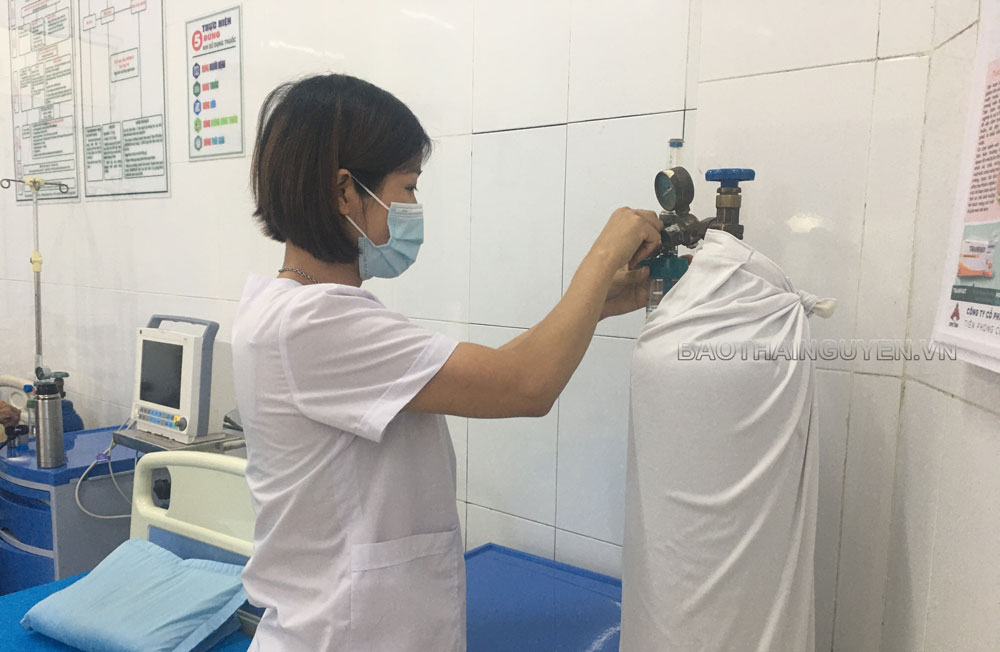  Trung tâm Y tế T.P Thái Nguyên chủ động dự trữ nguồn o xy để phục vụ điều trị bệnh nhân COVID-19.