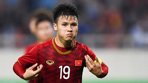  Tiền vệ Nguyễn Quang Hải.