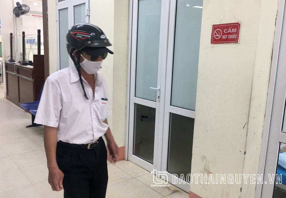  Trung tâm Y tế thành phố Thái Nguyên gắn biển cấm hút thuốc lá ở khu vực khám, chữa bệnh.