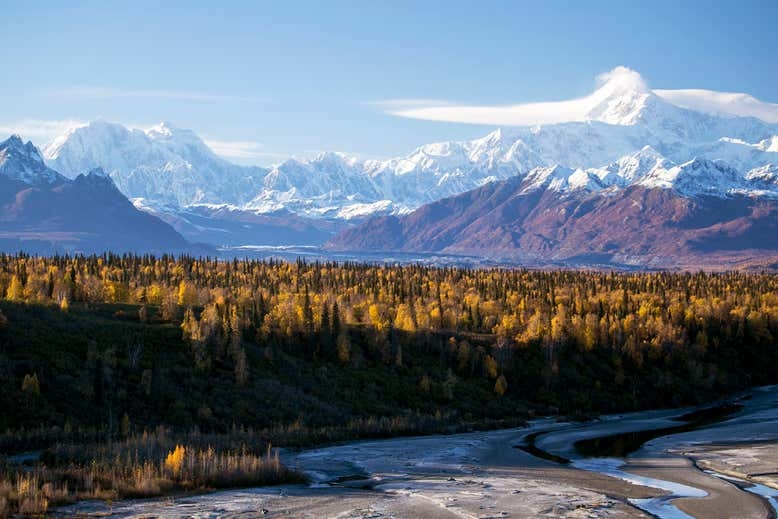  Dãy núi Denali ở Alaska, Mỹ. Vẫn còn những vùng hoang dã nơi con người không có ảnh hưởng. Ảnh: Getty Images.
