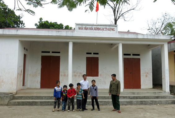  Nhà văn hóa xóm Ngọc Thượng được xây dựng theo tiêu chuẩn nông thôn mới, hoàn thành đưa vào sử dụng năm 2014 với kinh phí trên 130 triệu đồng, trong đó đảng viên Trần Văn Thả ngoài đóng góp theo quy định chung còn hỗ trợ thêm 3 triệu đồng.