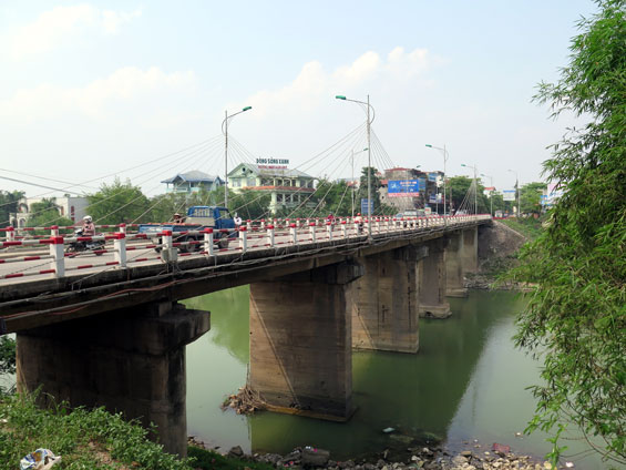  Cầu Gia Bảy là nơi bị giặc Mỹ đánh phá ác liệt nhất trong giai đoạn từ năm 1966 đến năm 1968 và cũng là nơi thể hiện tình thần dũng cảm, sáng tạo của cán bộ, công nhân thuộc ngàn Giao thông - Vận tải.