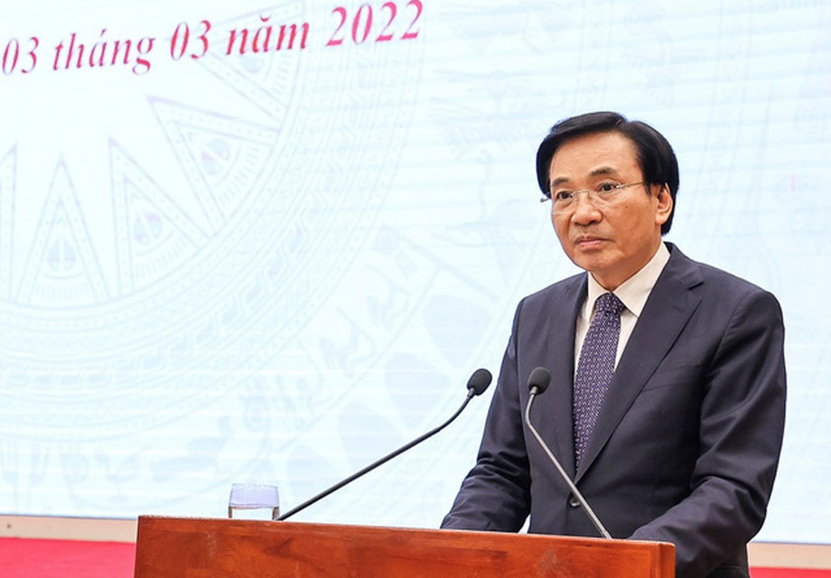  Bộ trưởng, Chủ nhiệm Văn phòng Chính phủ, Người Phát ngôn của Chính phủ Trần Văn Sơn: Mặc dù số ca mắc tăng nhưng tỷ lệ chuyển nặng, tử vong thấp cho thấy rõ tính hiệu quả của các biện pháp phòng, chống dịch đã được đề ra. Ảnh VGP/Nhật Bắc