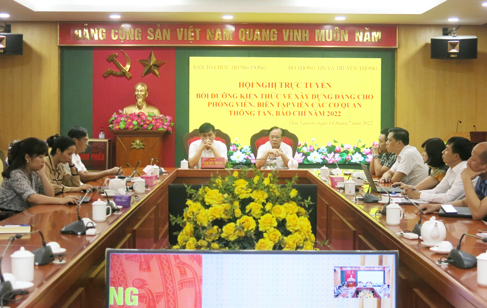  Các đại biểu dự Hội nghị tại điểm cầu Thái Nguyên.
