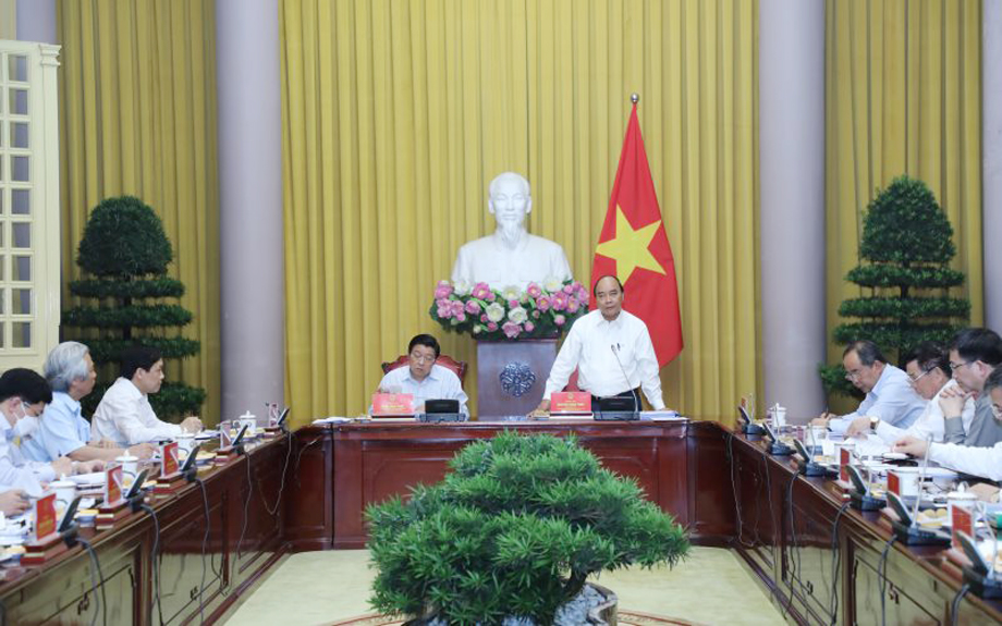  Chủ tịch nước Nguyễn Xuân Phúc phát biểu tại buổi làm việc.