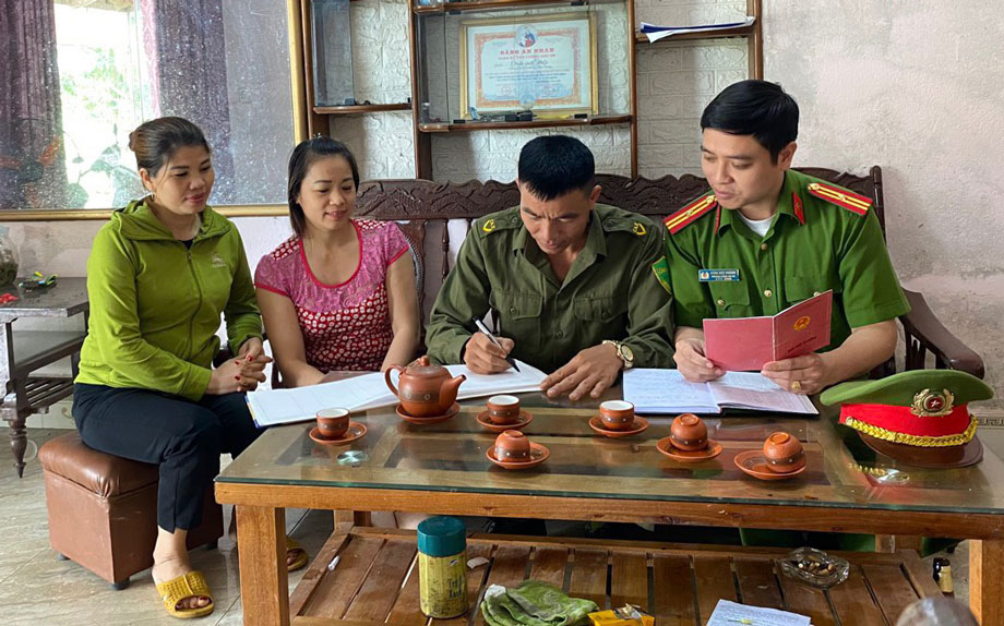  Thời gian qua, Công an xã Phúc Trìu (T.P Thái Nguyên) đã tăng cường thực hiện công tác quản lý cư trú trên địa bàn.