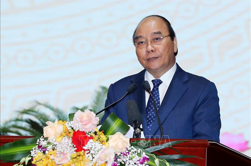  Chủ tịch nước Nguyễn Xuân Phúc phát biểu tại Lễ trao Giải thưởng Hồ Chí Minh về khoa học và công nghệ lĩnh vực quân sự, quốc phòng. (Ảnh: Trọng Đức/TTXVN)