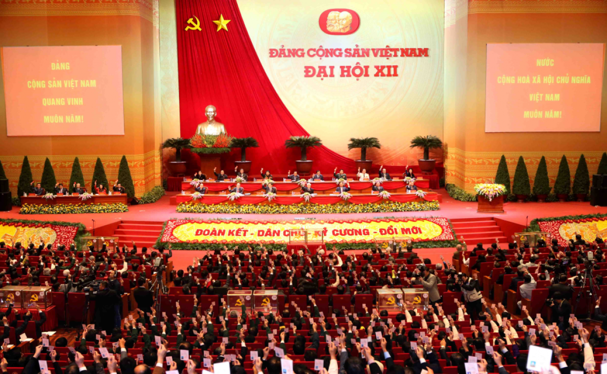  Đại hội XII của Đảng đã gần kết thúc với nhiều dấu ấn nổi bật trên mặt trận đấu tranh chống tham nhũng, tiêu cực.