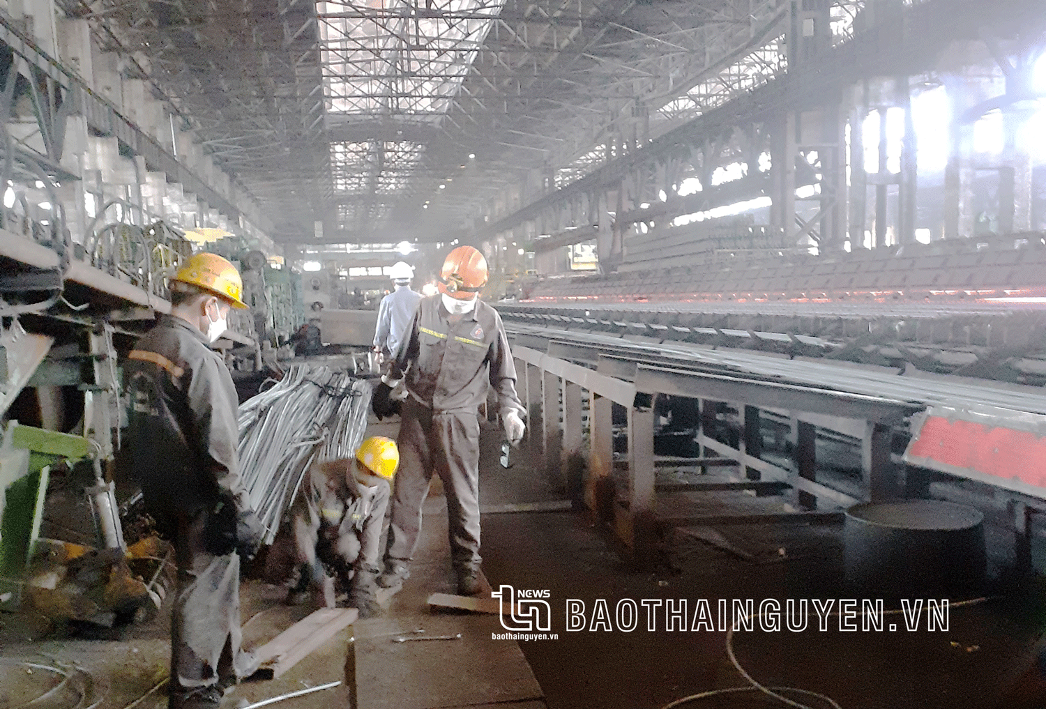  Dây chuyền sản xuất thép cán của Nhà máy Cán thép Lưu Xá (Công ty CP Gang thép Thái Nguyên).