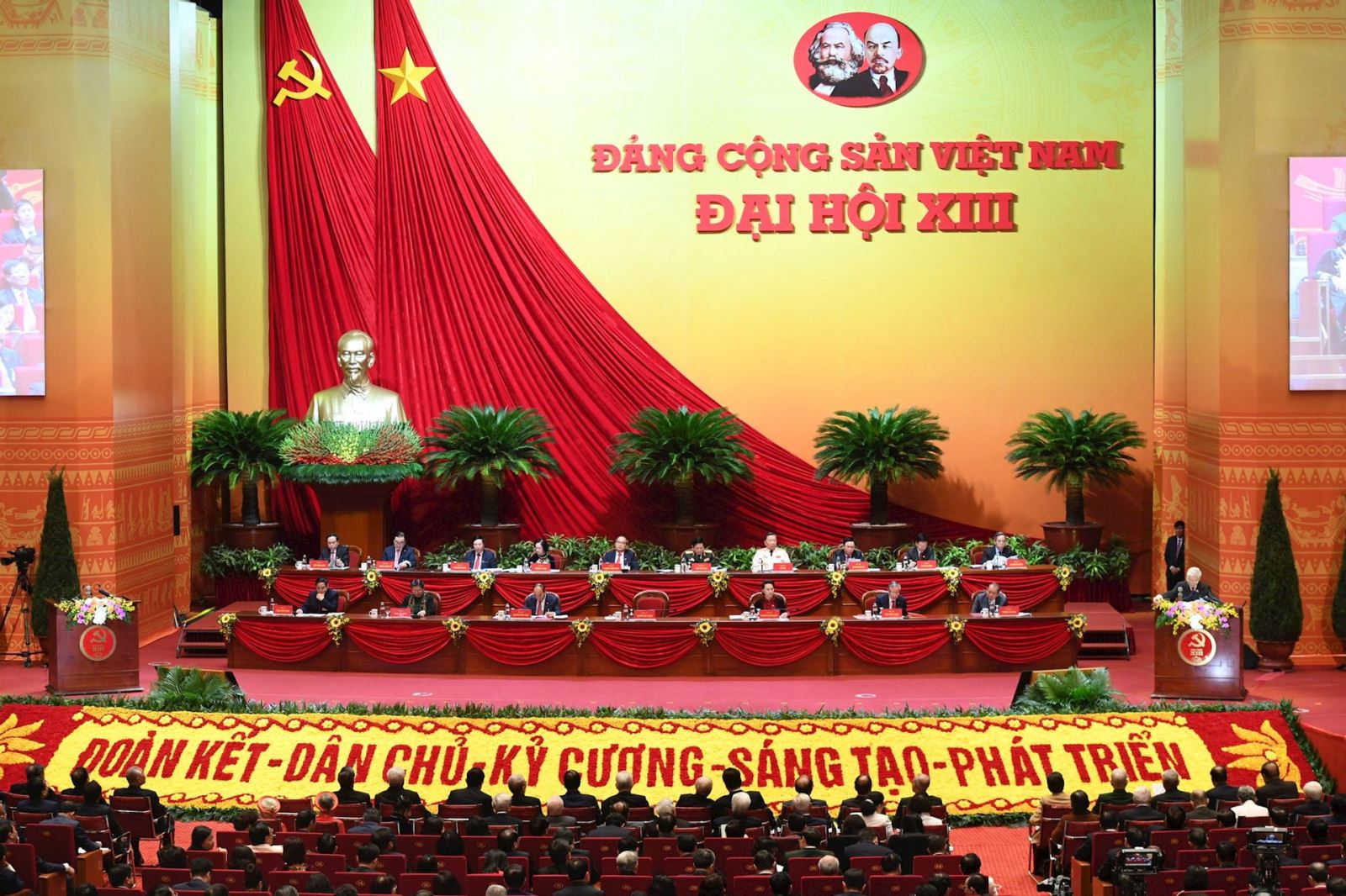  Quang cảnh Đại hội đại biểu toàn quốc lần thứ XIII của Đảng diễn ra trong 8 ngày từ 25.1 đến 1.2.2021. Ảnh: Minh họa