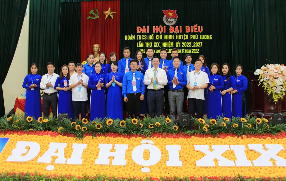  Ban Chấp hành Đoàn TNCS Hồ Chí Minh huyện Phú Lương khóa XIX, nhiệm kỳ 2022-2027 ra mắt Đại hội..