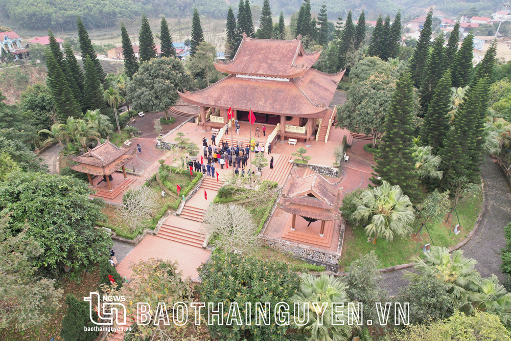  Mỗi năm Khu di tích Lịch sử - Sinh thái ATK Định Hóa thu hút hàng trăm nghìn lượt du khách.