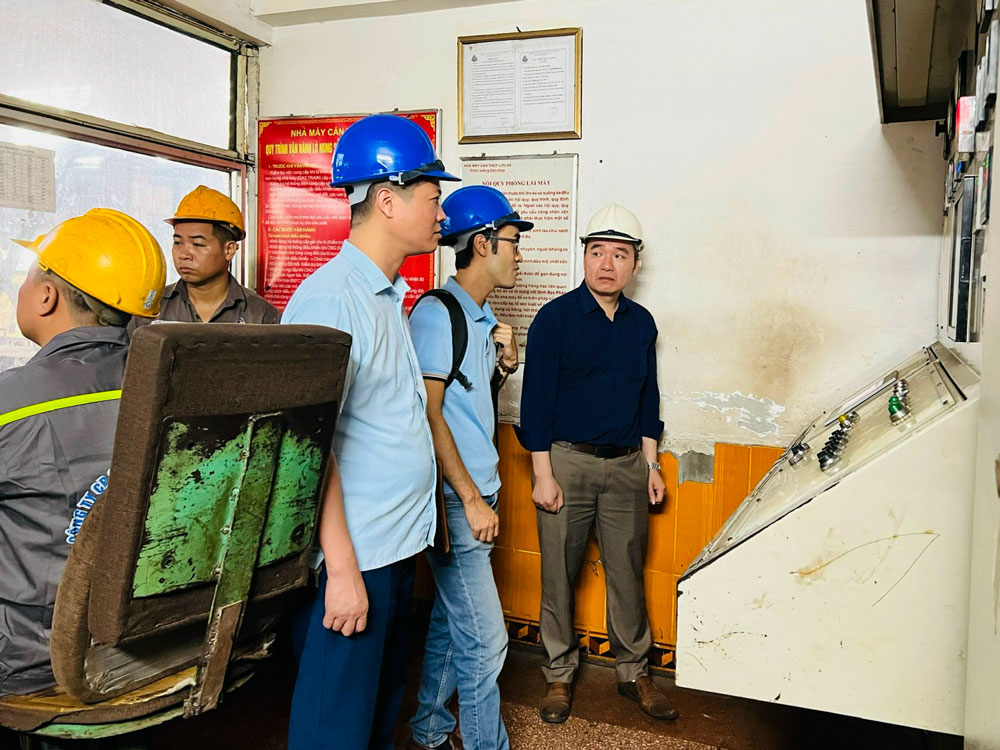  Kiểm tra hoạt động đo lường tại Nhà máy cán thép Lưu Xá