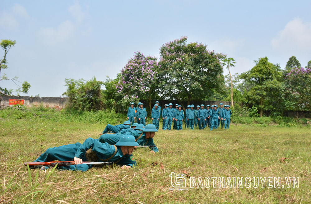 Ban CHQS phường Đắc Sơn (TP. Phổ Yên) tổ chức huấn luyện định kỳ cho lực lượng DQTV.