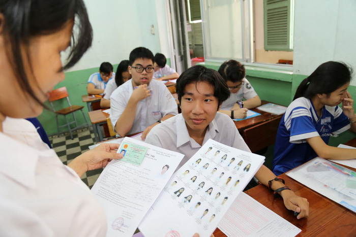  Có ý kiến cho rằng học sinh không thích học môn Lịch sử vì phải ghi nhớ nhiều sự kiện, kiến thức, khiến điểm thi Lịch sử thấp. (Ảnh minh họa).