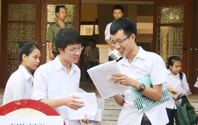 Thí sinh dự thi ĐH 2013. 