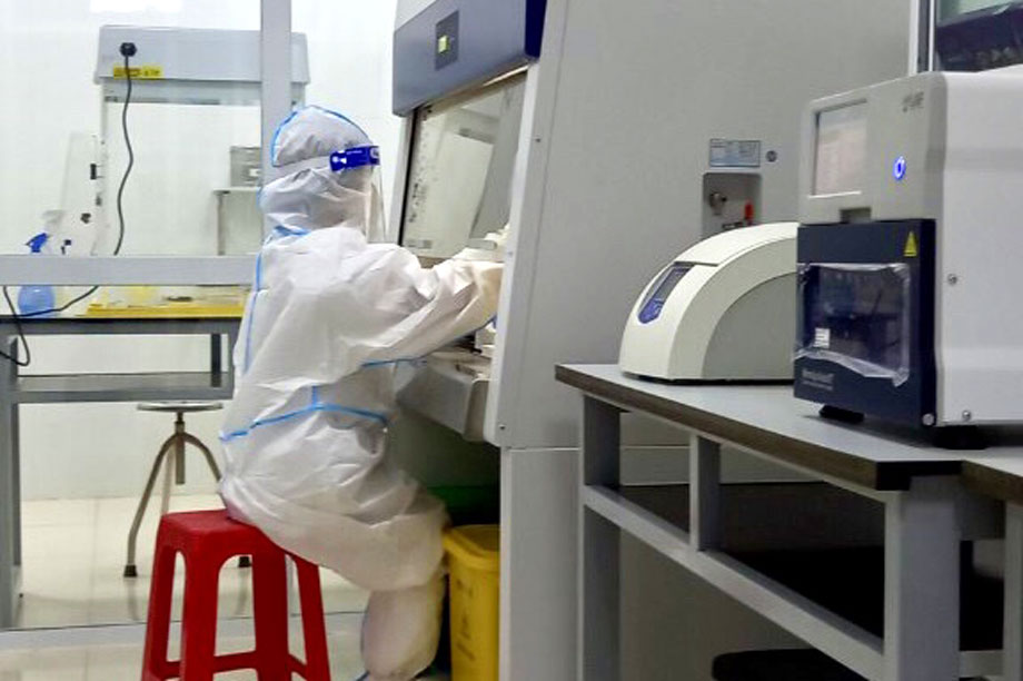  Xét nghiệm chẩn đoán SARS-CoV-2 tại Bệnh viện C Thái Nguyên.