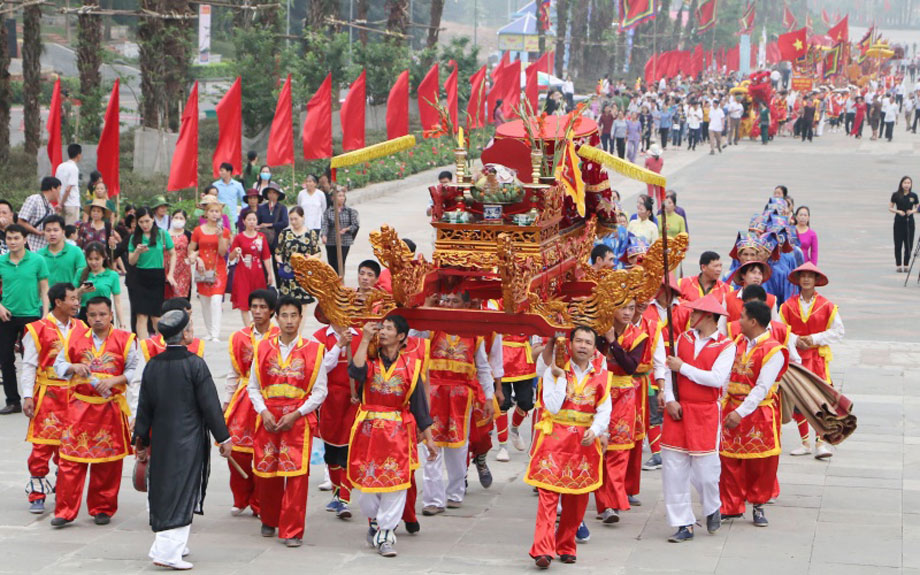  Giỗ Tổ Hùng Vương năm 2022 sẽ chỉ tổ chức phần lễ và một số hoạt động liên quan đến Tín ngưỡng thờ cúng Hùng Vương (Ảnh Internet)