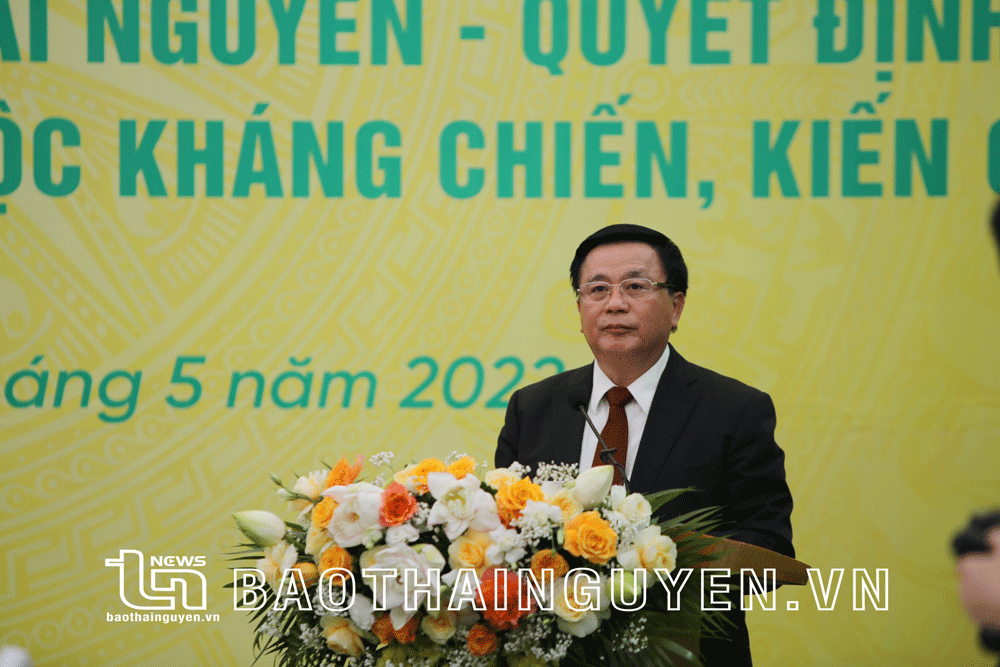  Đồng chí Nguyễn Xuân Thắng, Ủy viên Bộ Chính trị, Giám đốc Học viện Chính trị Quốc gia Hồ Chí Minh, Chủ tịch Hội đồng Lý luận Trung ương, phát biểu tại Hội thảo khoa học: “Bác Hồ về An toàn khu Định hóa, Thái Nguyên - Quyết định lịch sử mở ra thắng lợi vẻ vang của cuộc kháng chiến, kiến quốc”, được tổ chức chiều 20-5-2022 tại ATK Định Hóa.
