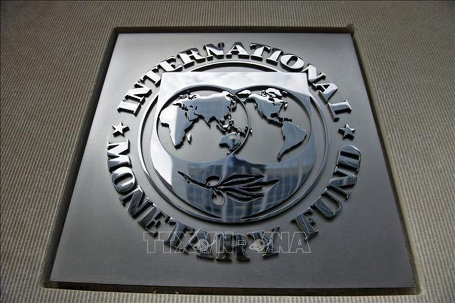  Biểu tượng Quỹ Tiền tệ quốc tế (IMF) tại Washington DC, Mỹ. (Ảnh: AFP/TTXVN)