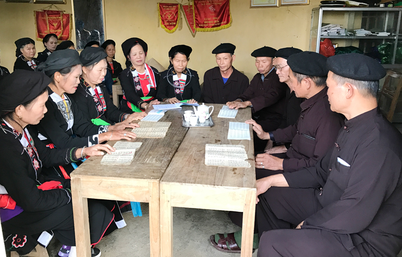  Câu lạc bộ hát Sấng cọ, xã Phú Thịnh (Đại Từ) là một trong những mô hình dân vận hoạt động hiệu quả nhằm gìn giữ nét văn hóa độc đáo của đồng bào dân tộc Sán Chay.