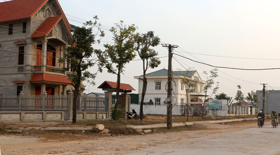  Dự án Khu dân cư Hồng Diện có diện tích 5,51ha tại xã Hồng Tiến (Phổ Yên) đã cơ bản hoàn thành, một số khách hàng đã mua đất và xây dựng nhà ở tại đây.