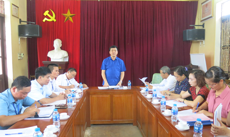 Đoàn giám sát của Ban Thường vụ Huyện ủy Phú Lương giám sát kết quả 3 năm thực hiện Nghị quyết TW4 (khóa XII) tại Đảng bộ xã Phấn Mễ.