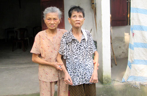  Mẹ con cụ Vọng