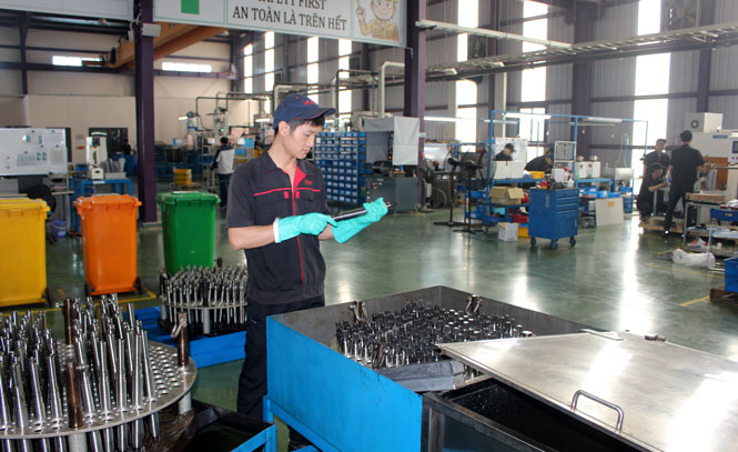  Gia công, sản xuất cơ khí, tôi cao tần đối với các trục cam xe máy Yamaha của Công ty TNHH KD Heat Technology Thái Nguyên tại KCN Điềm Thụy (Phú Bình).