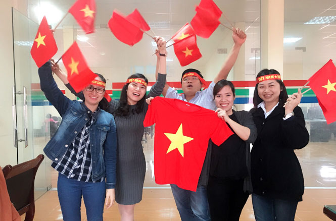  Không khí bóng đá tỉnh nhà đang ngày một nóng lên trước giờ bóng lăn trận Chung kết U23 Châu Á giữa  Đội tuyển Việt Nam  và Uzbekistan.