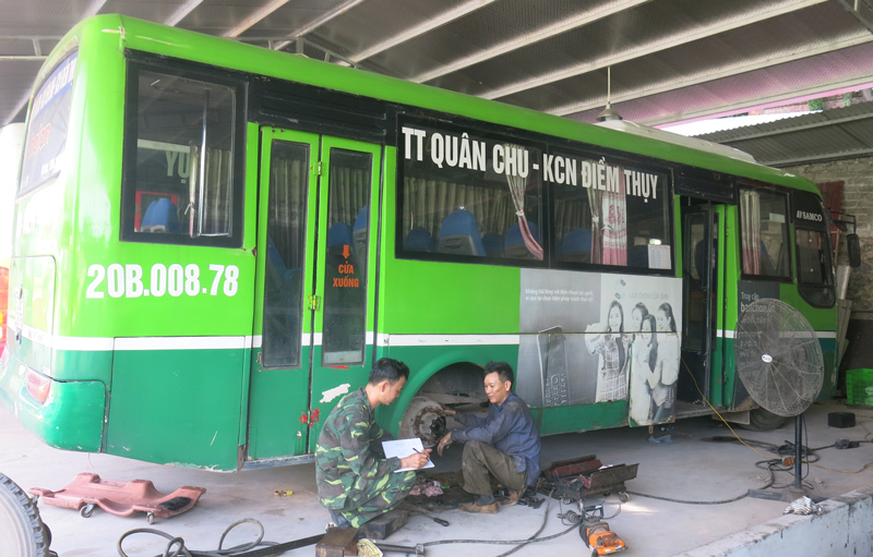  Việc sửa chữa, bảo dưỡng xe buýt luôn được Công ty CP Thương mại và Du lịch Hà Lan quan tâm thực hiện.