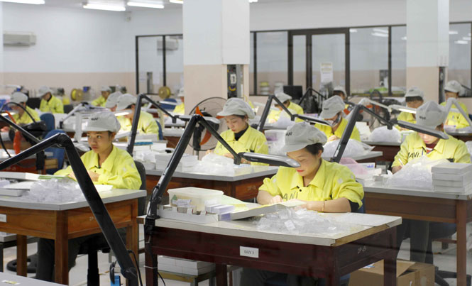  Dự án Nhà máy sản xuất thiết bị, dụng cụ y tế công nghệ cao do Tập đoàn Mani Nhật bản đầu tư xây dựng tại KCN Điềm Thụy (Mani Phổ Yên 2) với tổng số vốn trên 3,6 triệu USD vừa mới hoàn thành và đi vào hoạt động đầu tháng 6-2017 đã tạo việc làm mới cho trên 2.000 lao động.