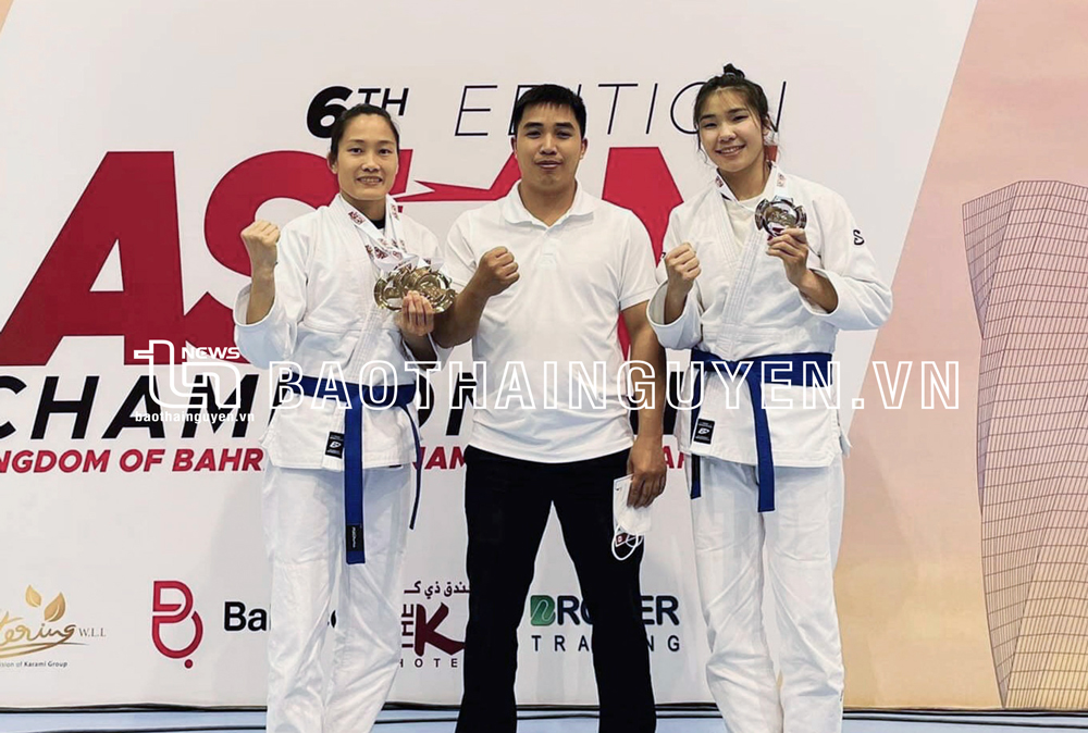  Hai VĐV Thái Nguyên đem về 4 huy chương cho Đội tuyển Việt Nam tham dự Giải vô địch Jujitsu châu Á 2022. (Ảnh do VĐV Phùng Thị Huệ cung cấp)