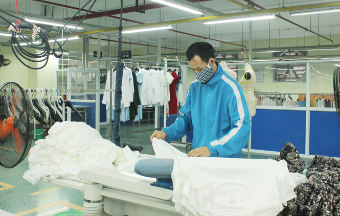  Sản phẩm may 9 tháng qua có tốc độ xuất khẩu tăng cao, ước đạt 226 triệu USD, tăng 24% so với cùng kỳ.