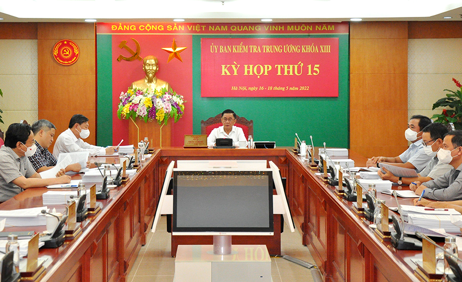  Tại kỳ họp thứ 15, Ủy ban Kiểm tra Trung ương đã xem xét, kết luận một số nội dung liên quan đến sai phạm của hai Ban Cán sự Đảng Bộ Y tế và Bộ Khoa học và Công nghệ; Đảng ủy cơ quan Ủy ban Chứng khoán Nhà nước.