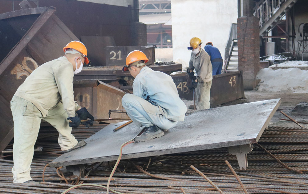  Trong 7 tháng đầu năm, qua Sàn giao dịch việc làm do Trung tâm Dịch vụ việc làm tỉnh tổ chức, đã có gần 2.000 lao động được tuyển dụng vào làm việc tại các doanh nghiệp.
