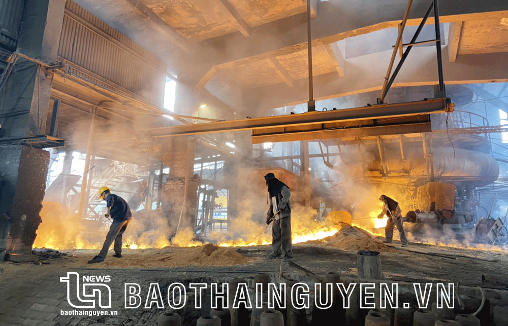  Trong 6 tháng đầu năm, Nhà máy đã sản xuất trên 100 nghìn tấn gang lò cao, đáp ứng nguồn nguyên liệu sản xuất phôi thép cho Công ty.