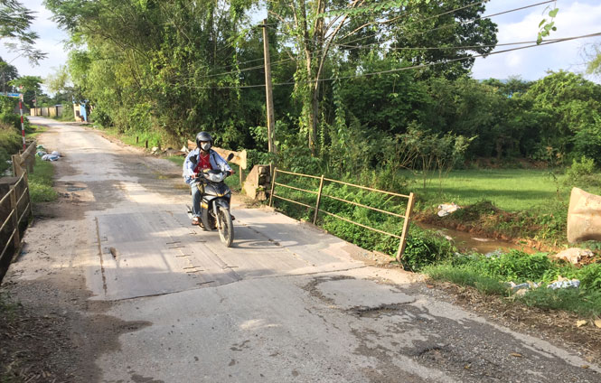   Cầu tạm số 2 Tân Ấp sẽ được nâng cấp đảm bảo an toàn giao thông. 