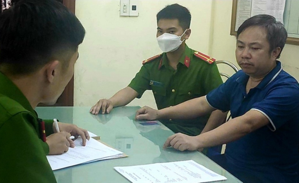  Nguyễn Tú Anh tại Cơ quan điều tra Công an huyện Hưng Hà.