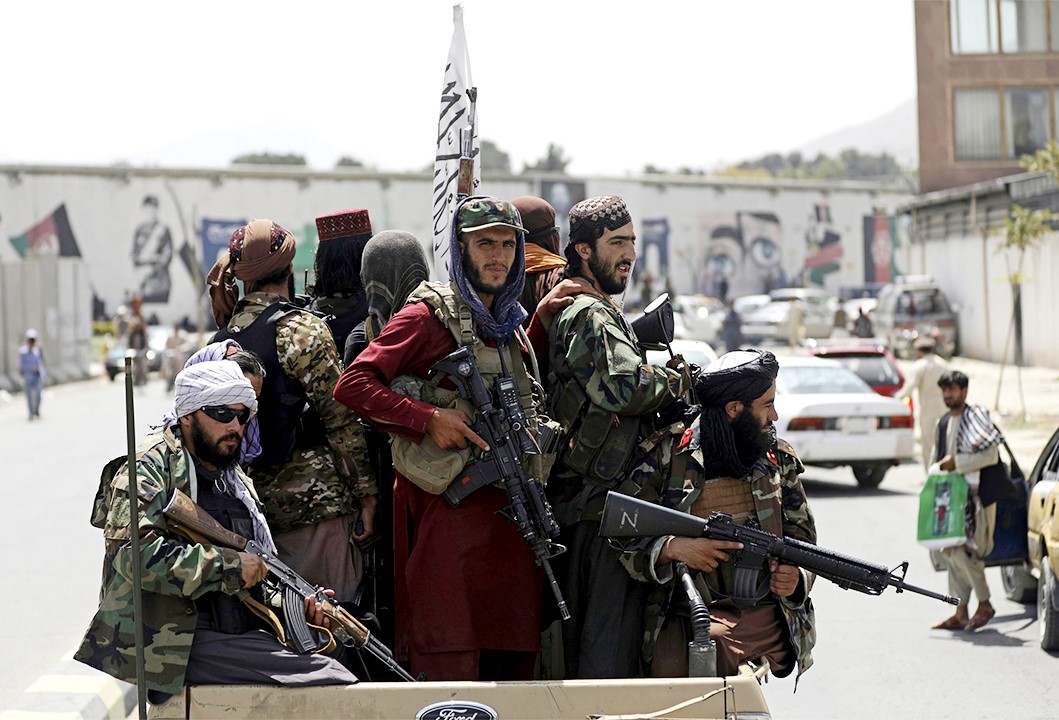  Ngay sau khi Mỹ rút quân, đất nước Afghanistan đã nhanh chóng rơi vào tay lực lượng Taliban.