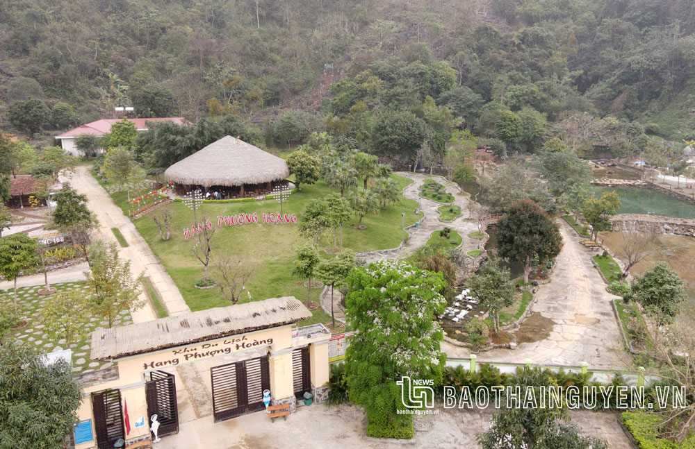  Khu du lịch sinh thái Phượng Hoàng.
