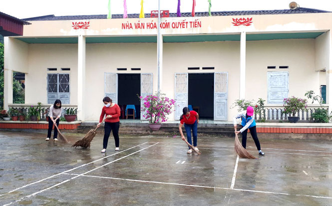  Thực hiện Chương trình xây dựng nông thôn mới, nhà văn hóa xóm Quyết Tiến, xã Tức Tranh (Phú Lương) đã được đầu tư nâng cấp, đáp ứng nhu cầu hội họp và tổ chức các sinh hoạt cộng đồng của nhân dân địa phương. Ảnh: Tư liệu