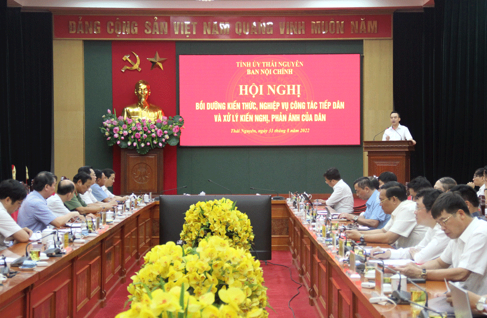  Các đại biểu dự Hội nghị tại điểm cầu Tỉnh ủy.