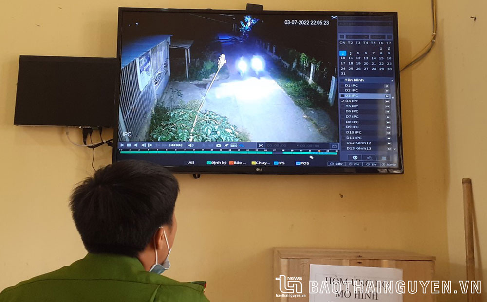  Sự việc nhóm thanh, thiếu niên dùng 2 xe máy đuổi theo nạn nhân H. đã được camera an ninh của xã Tân Khánh ghi lại, phục vụ cơ quan Công an truy xét các đối tượng.
